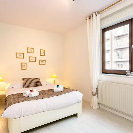 Sunny With Terrace At 100 Meters From Beach شقة