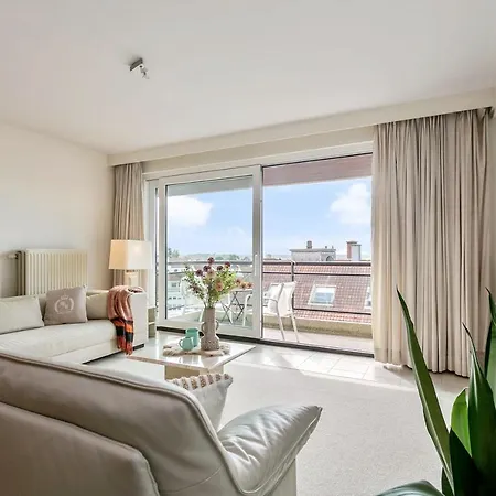 شقة Sunny With Terrace At 100 Meters From Beach كنوك هايست